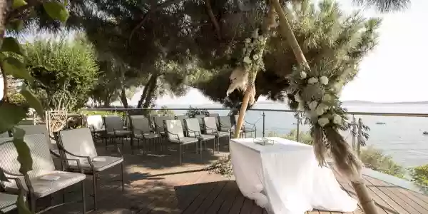Eagles Resort