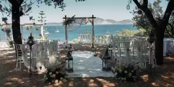 Mythical Ledge Weddings 