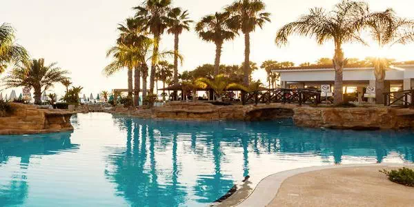Leonardo Cypria Bay