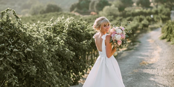 vineyard-and-winery-weddings  