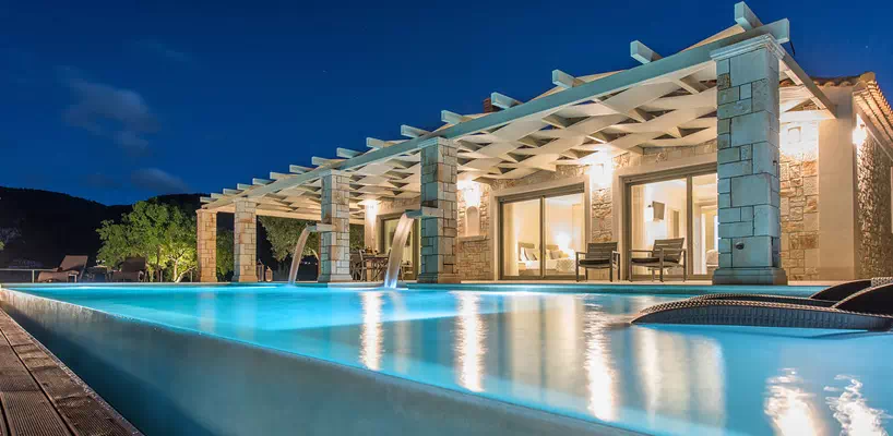 Artina Luxury Villa