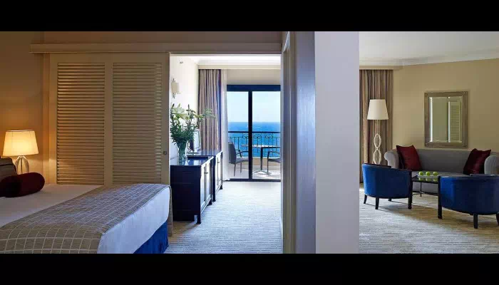 Corinthia room