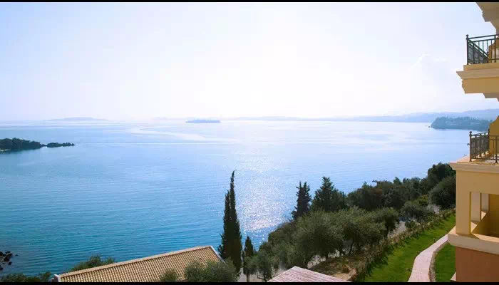 eva palace panoramic roof view