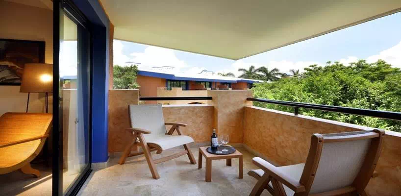 Grand Palladium Colonial