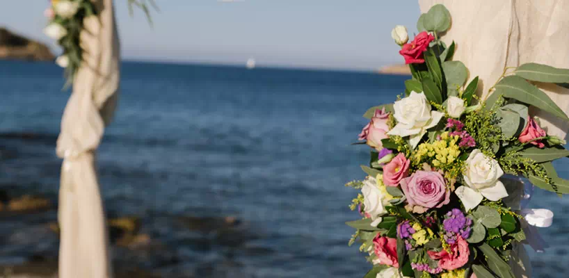 Minos Beach Art Hotel