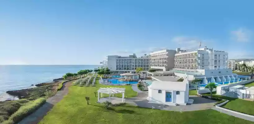 Pernera Beach Hotel