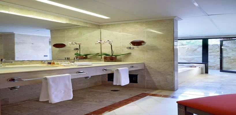 Grand Palladium Colonial