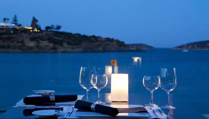 Minos Beach Art Hotel