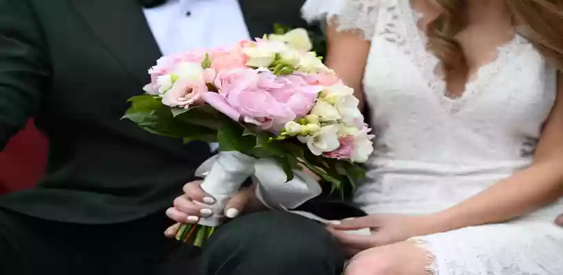 Wedding on a gondola